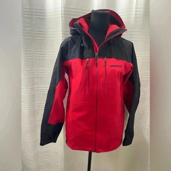 Patagonia medic jacket red and black goretex - Picture 1 of 16
